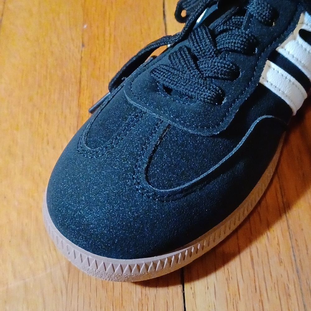 Women  Black & White Sneakers Comfort, Breathabke Fir Walking & Running Size 6.5 - Picture 2 of 12